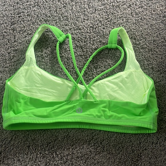 Lululemon free to be bra size 8 - Picture 2 of 2